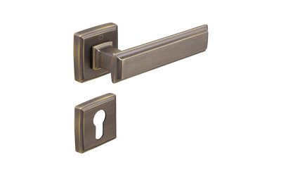 Çebi Rome Modeli Kare Rozetli Yale Kapı Kolu Fırçalanmış Antik Pirinç Renk (A5104010 MP30) - Çebi (1)