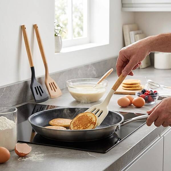Bambu Saplı Delikli Silikon Spatula Karışık Renk - 3