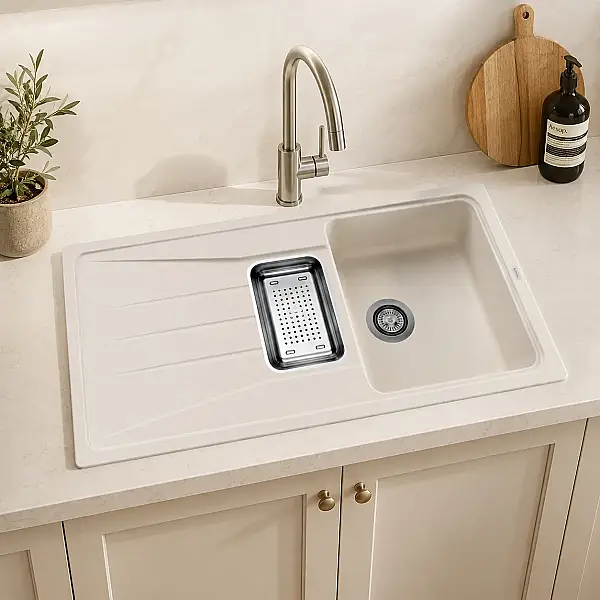 Blanco Sona 6S Tezgah Üstü Evye 1.5 Gözlü Her İki Yöne Kullanılabilir Granit Eviye Soft Beyaz (527153) - 1