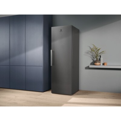 Electrolux Tek Kapılı Soğutucu 380 Lt Seri Sonu (LRC5ME38X2) - 7