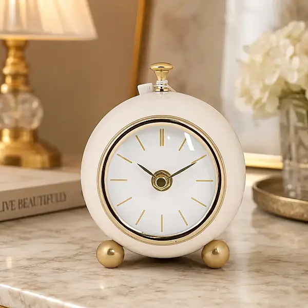 Metal Top Saat 10*9*14 cm (AK.IV0355) - 1