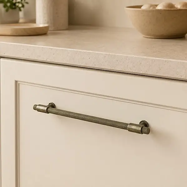 Özen 158 Modeli Çekme Mobilya Kulbu Antik Sarı 224mm (Ö158-224-94) - 1