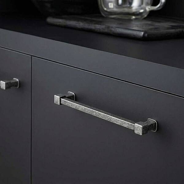 Özen 132 Modeli Çekme Dolap Kulbu Antik Gümüş 224mm (Ö132-224-20) - 1