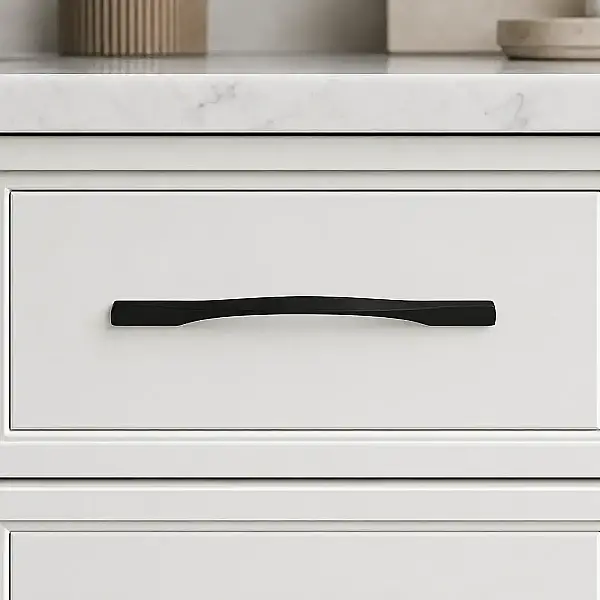 Özen Mobilya Kulbu Siyah Renk 224mm Kulp (Ö612-224-02) - 1