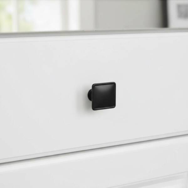 Özer Kare Düz Siyah Düğme Kulp (B-20-D-02/1) - 1