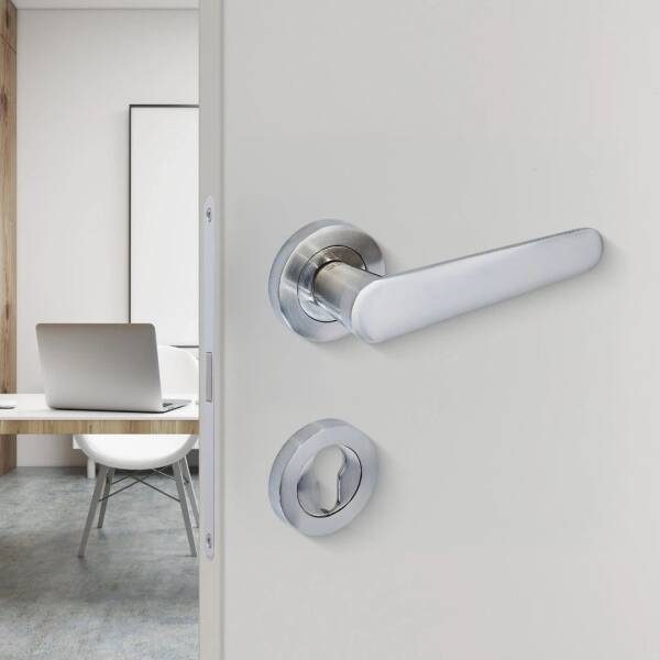 Sese Ada Modeli Yale Rozetli Kapı Kolu Inox Renk (200-204R-03-53) - 1