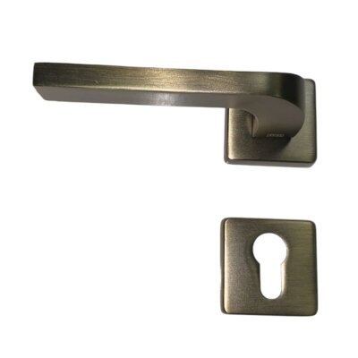 Sese Aysu Modeli Yale Rozetli Kapı Kolu Antik Sarı (200-241R-03-94) - Sese (1)