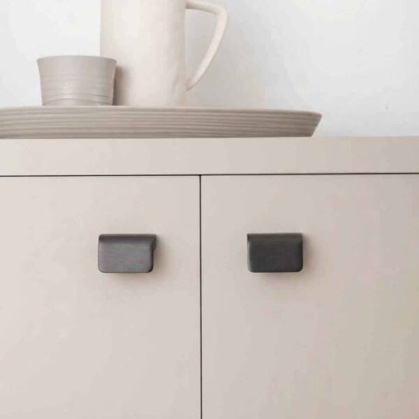 System Mobilya Kulbu Fırçalı Füme Renk 32mm Kulp (SY1743 0032 ELX1) - 1