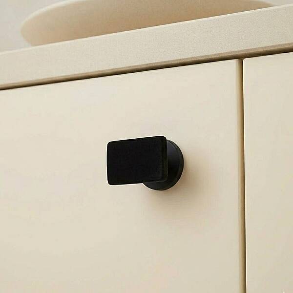 System Düğme Mobilya Kulbu Füme Renk 44x27mm Çift Delikli Kulp (SY4335 0016 BBN) - 1
