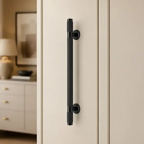 System Mobilya Kulbu Füme Renk 192mm Kulp (SY8998 0192 BBN-BBN) - 1