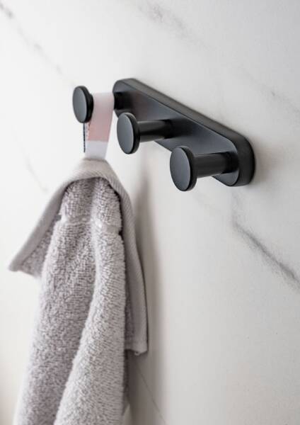 System 2350 Siyah 3lü Yapışkanlı Askı (AS2350 0170 AL6-AL6) - 1