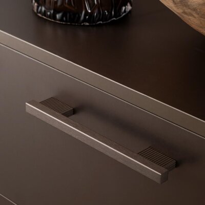 System Mobilya Kulbu Fırçalı Bronz Renk 640mm Kulp (SY9478 0640 ELX3-ELX3) - System