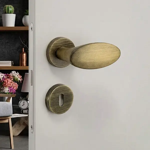 System Oberon Antik Sarı Renk Rozetli Kapı Kolu (HA236RO12 ABM) - 1