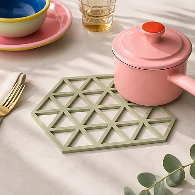 Zone Denmark Üçgen Dekorlu Tencere Altlığı Matcha Yeşili 16*14 cm (ZD 31604) - 1